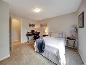 302-456 Linden Ave