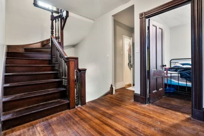4 Cherokee St