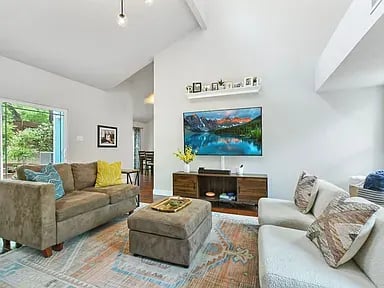 6406 Weatherwood Cv
