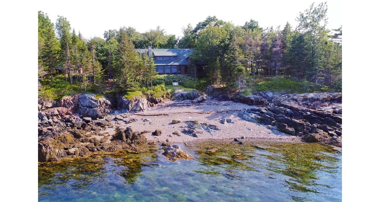 Home For Sale – 8 Penobscot Lane, Owls Head, Maine 04854