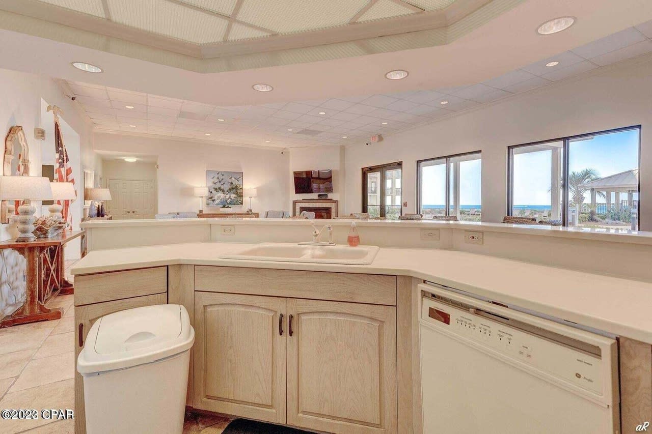 6323 THOMAS Drive Unit 802A