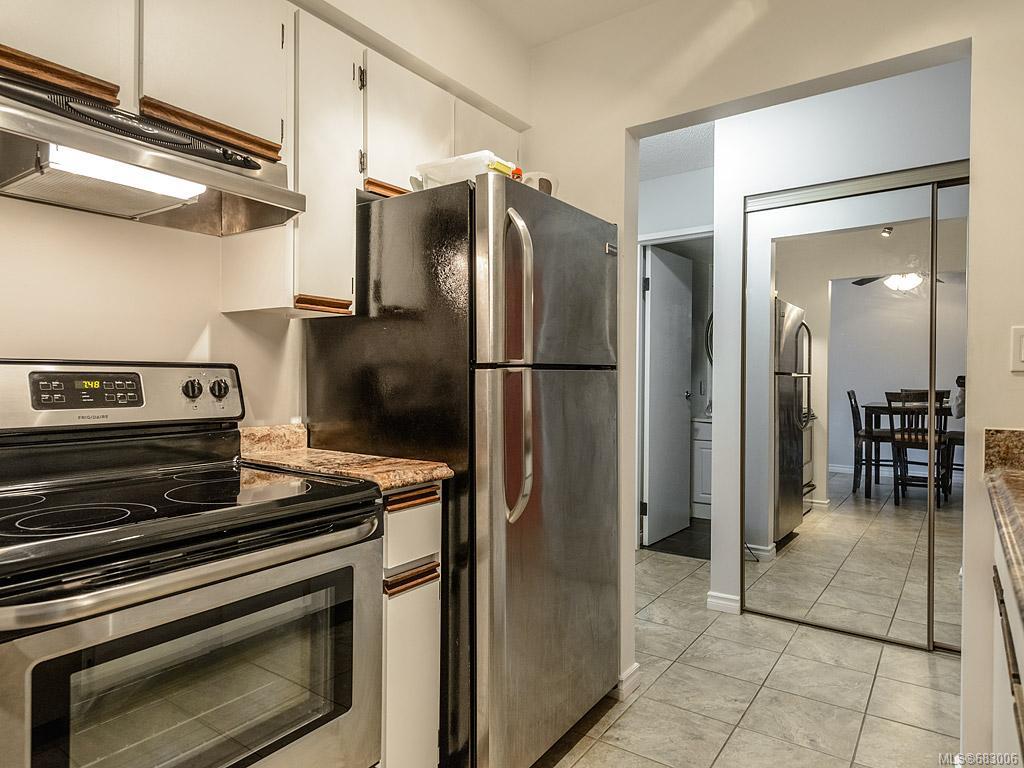 406-2757 Quadra St