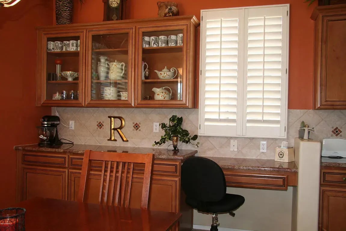 11064 S Camino San Clemente
