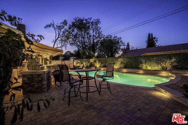 15955 Acre St, North Hills, CA