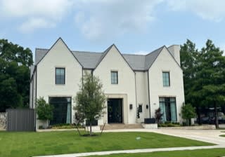 3500 Villanova Dr
