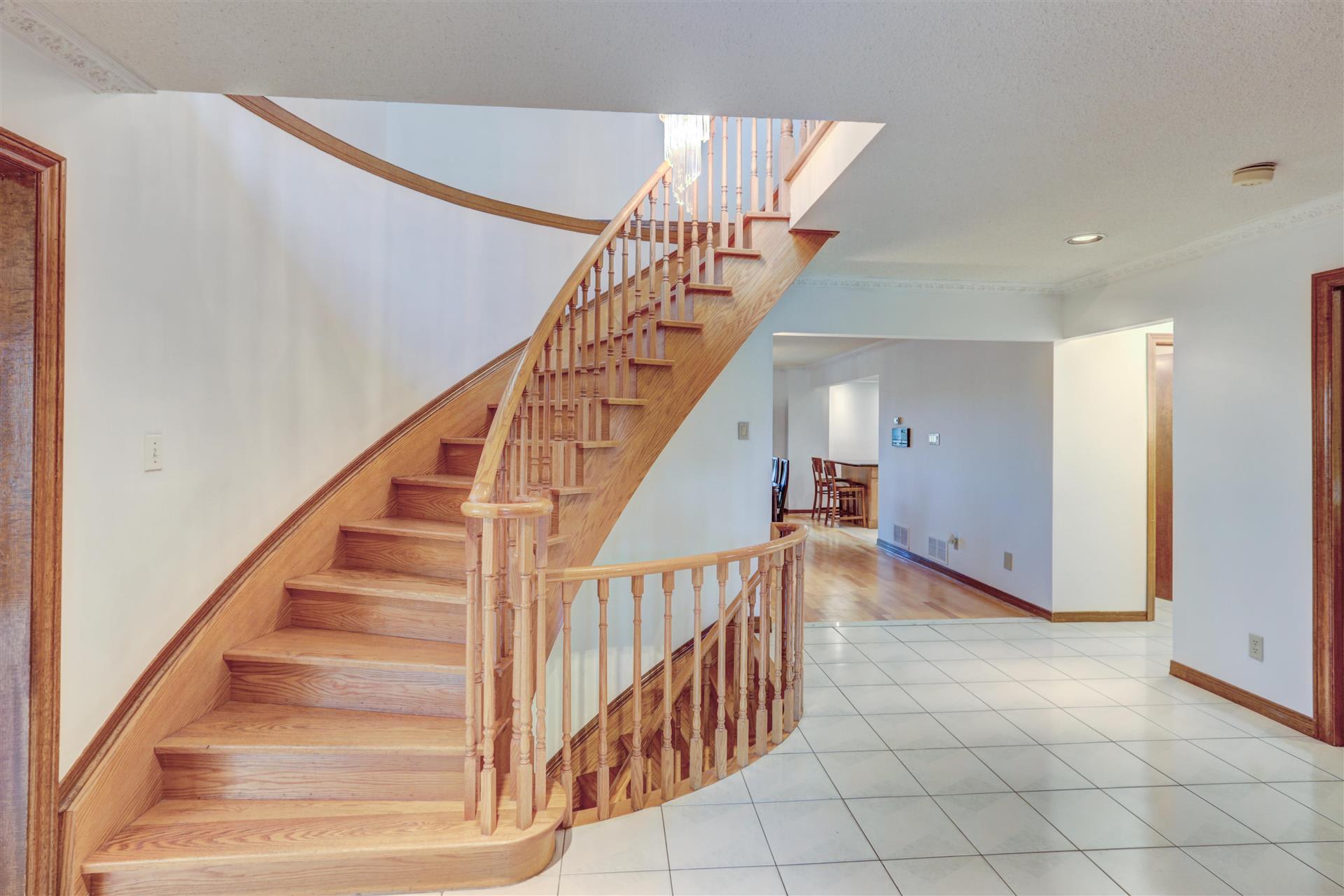 373 Morningside Ave