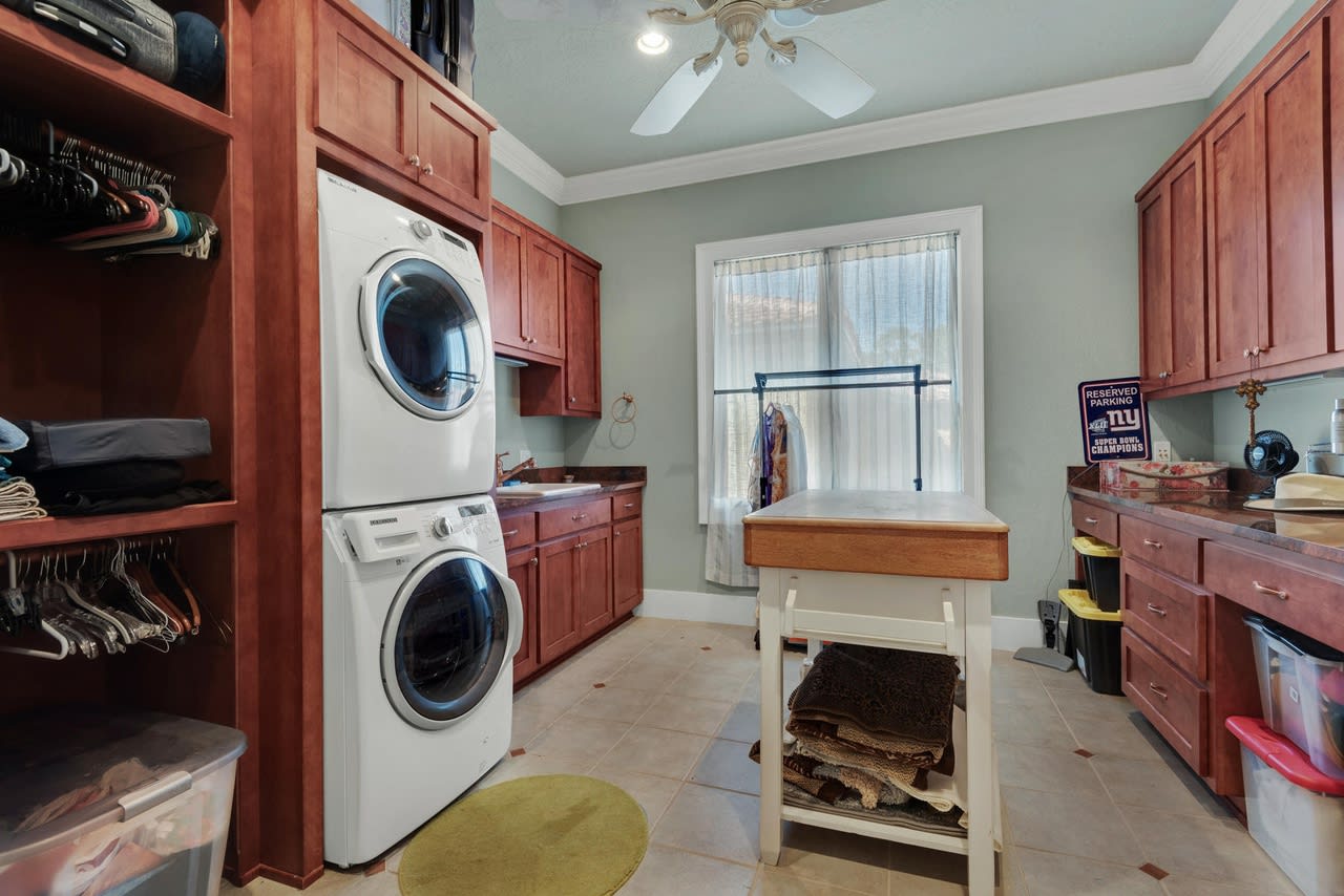 5236 Finisterre Drive