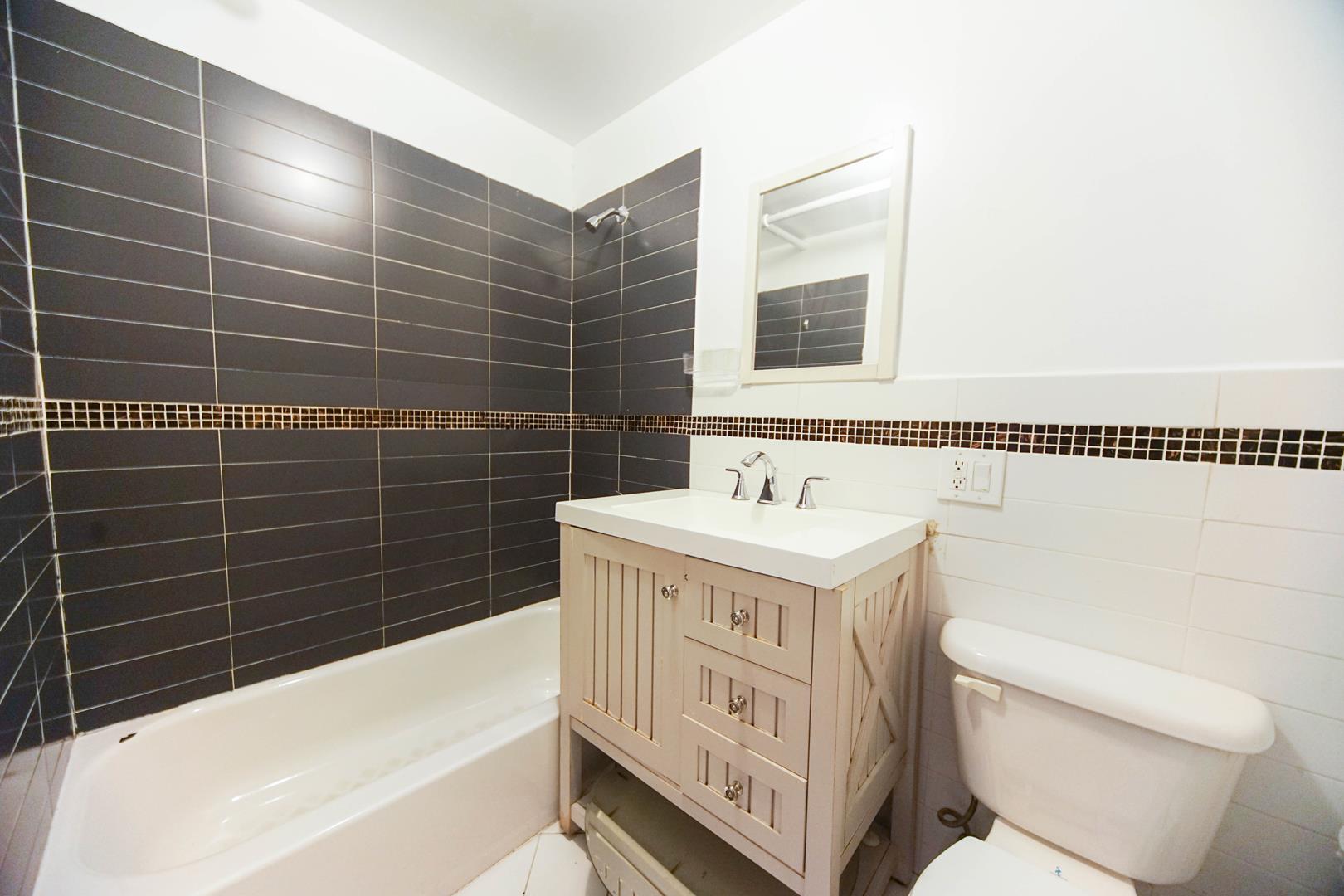 147 Grand Street, Apt 3-E