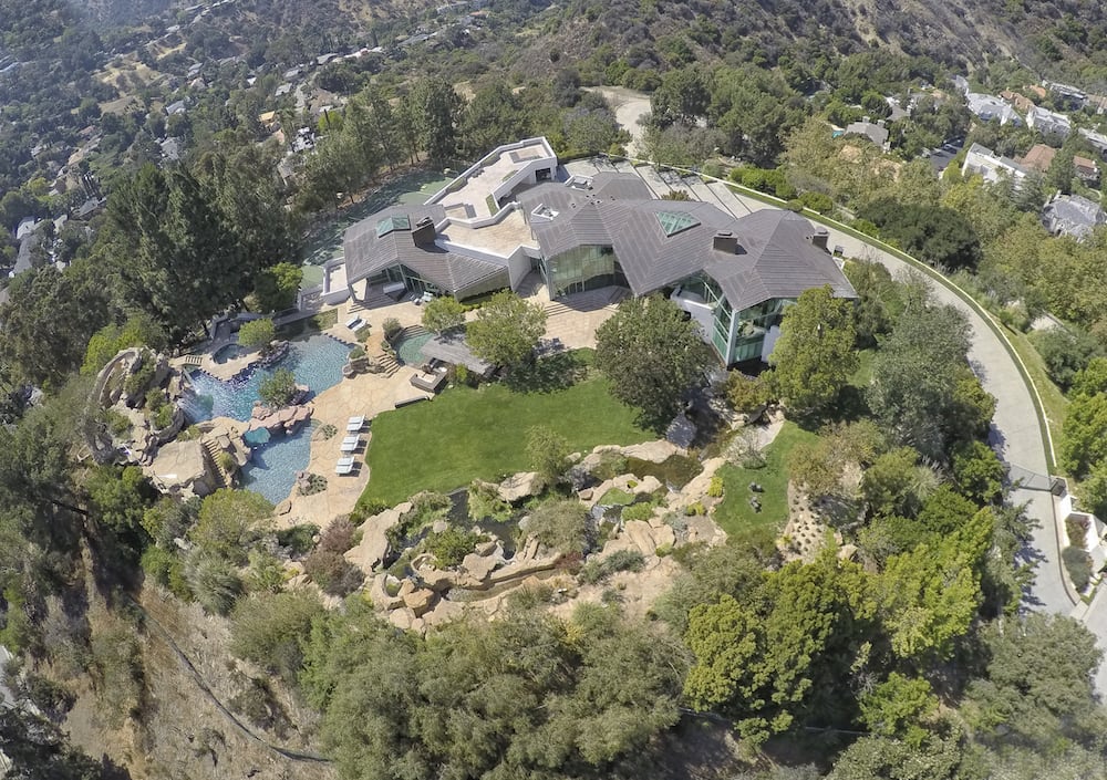 14175 Mulholland Dr