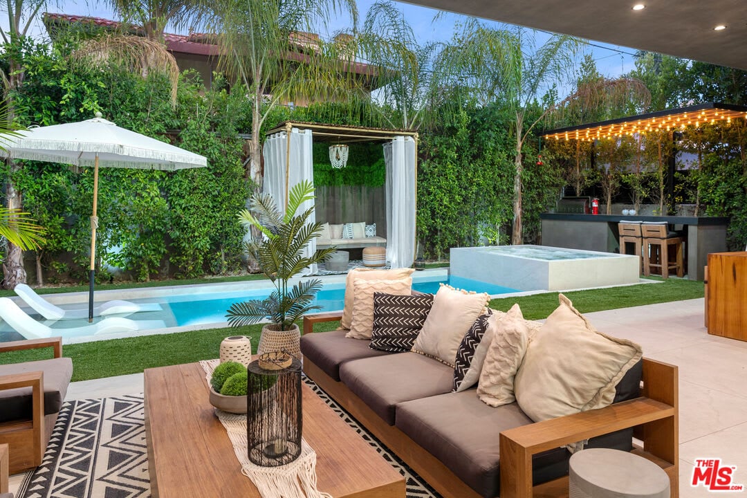 Oasis Retreat