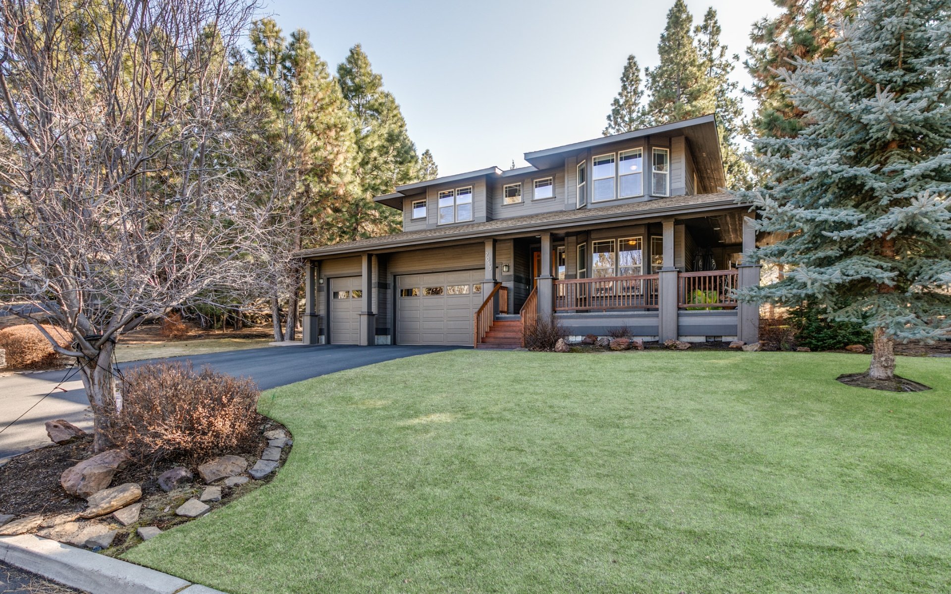 2063 NW Cabot Lake Ct