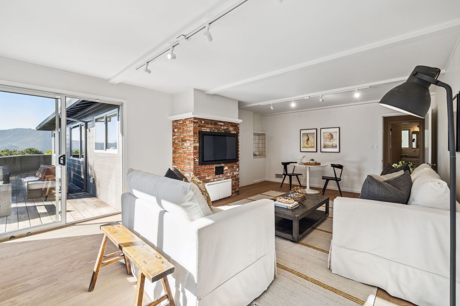 90 Altura Way