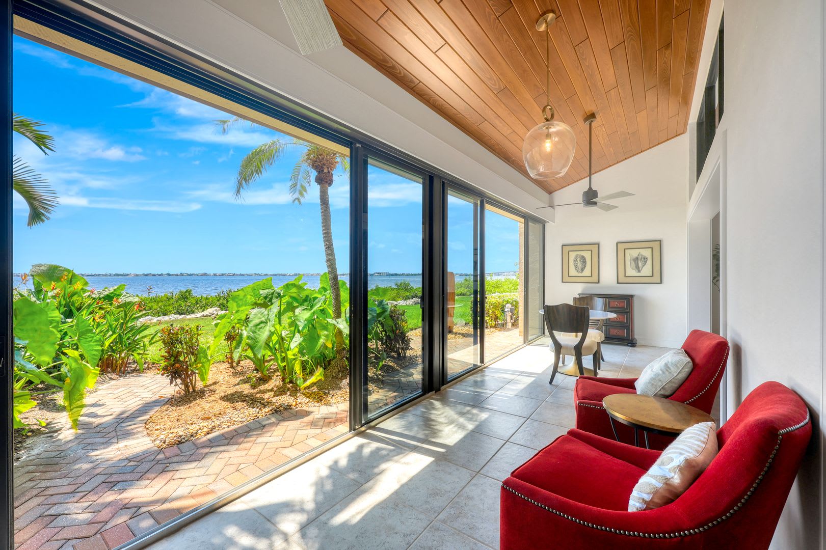 5018 Harbortown Lane