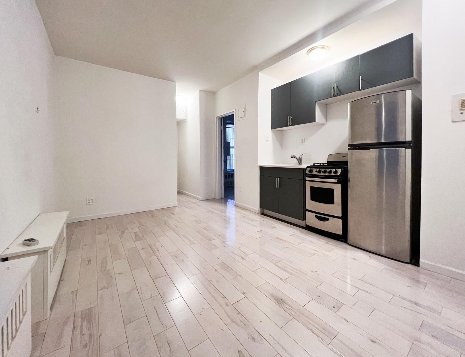206 East 81st Street, Apt 3-B