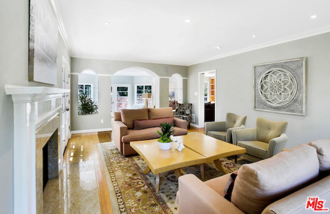 Ridge Oasis