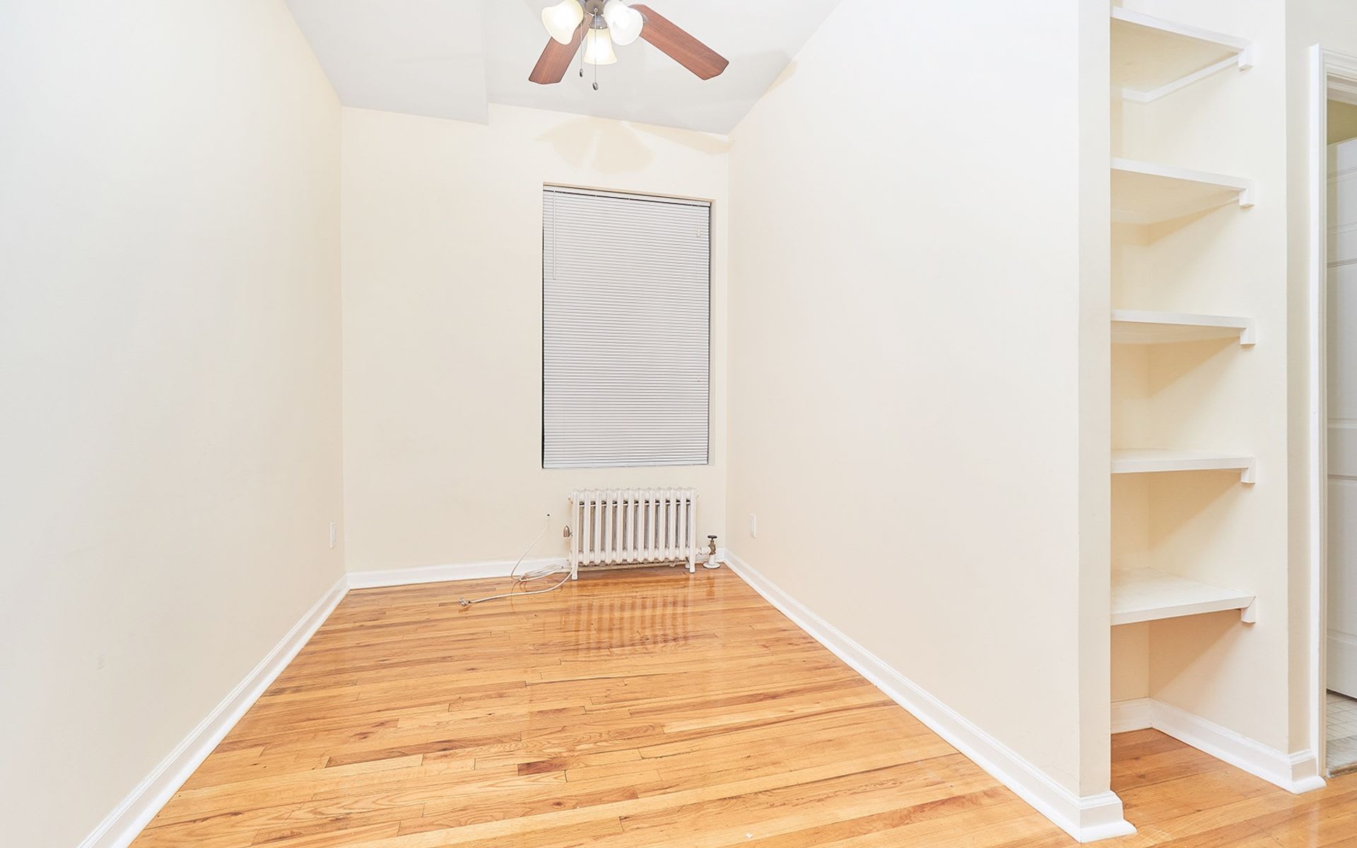 270 East 78th St, #17