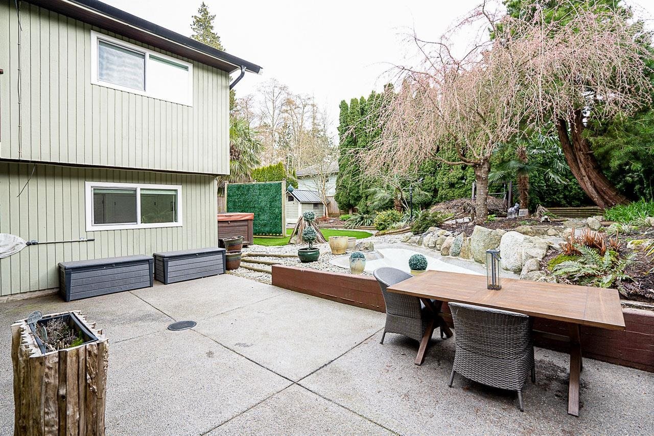 294 W Murphy Dr