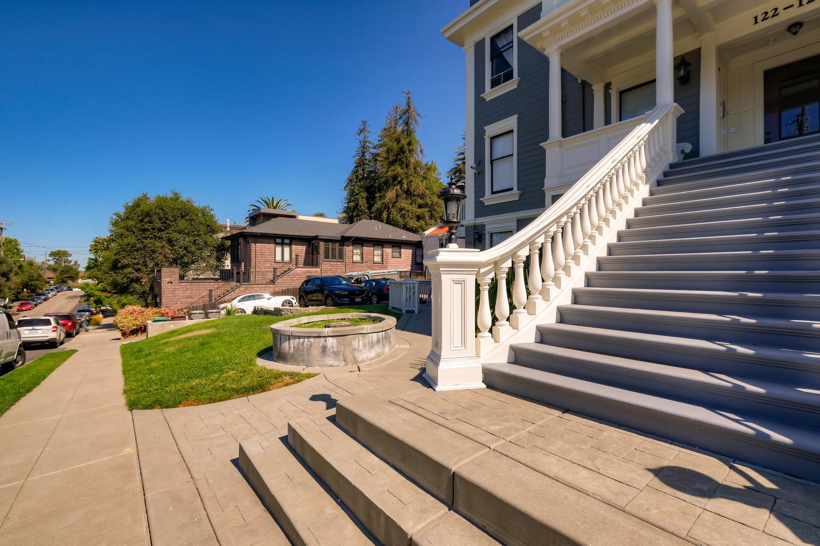 126 Bayo Vista Ave