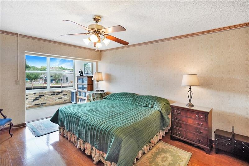 818 SE 4th St Unit #204