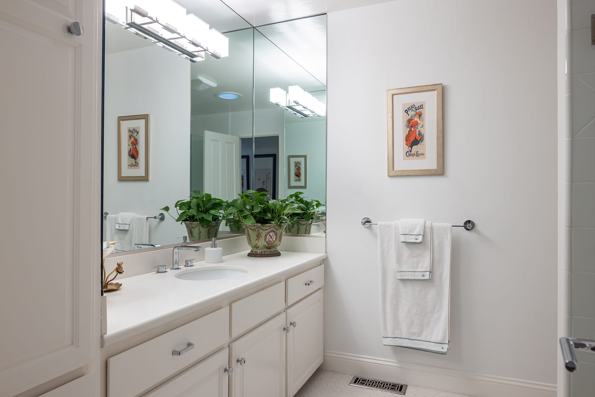 Pebble Beach Gem - 1168 Rampart Road