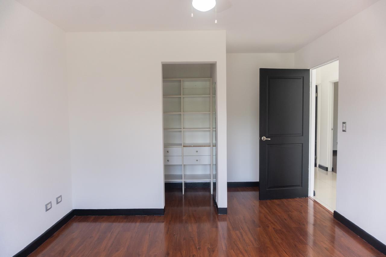 Contemporary Corner Gated Home, Santa Ana, San Jose