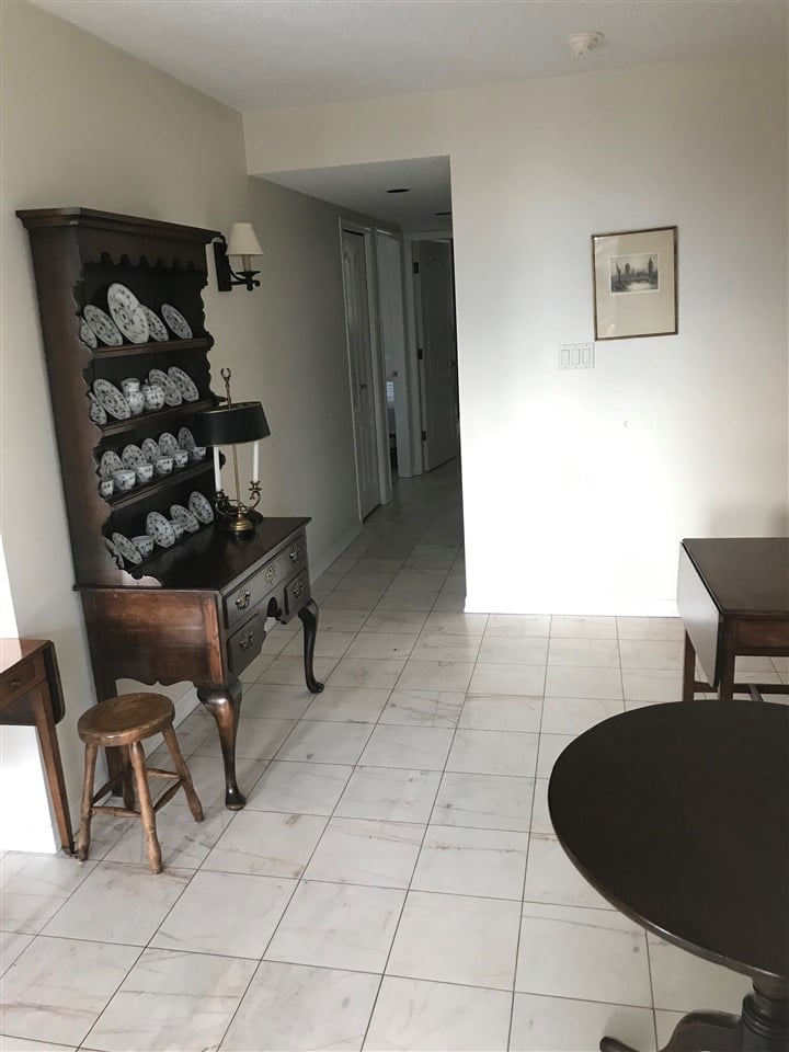 202-1455 Duchess Ave