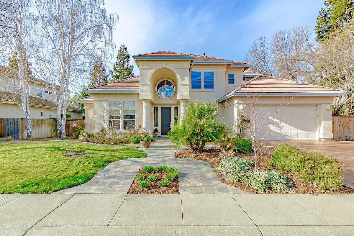 3242 Conquistador Way