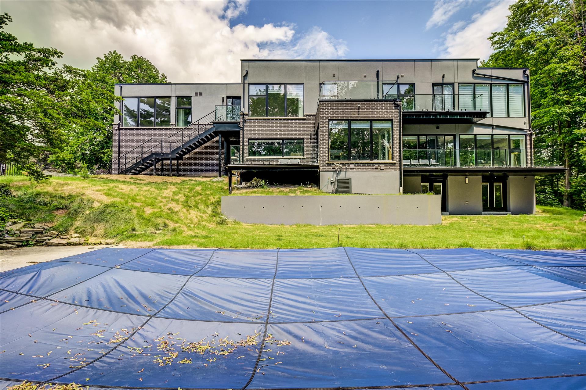 5 Bellehaven Cres