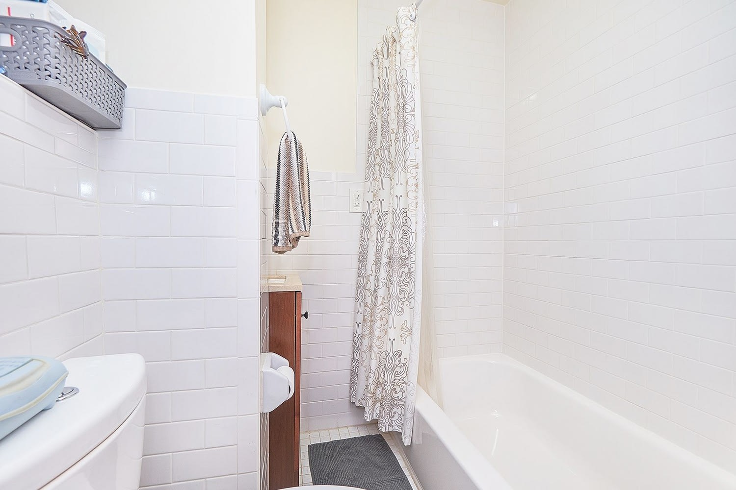 270 E 78th St, Unit 16