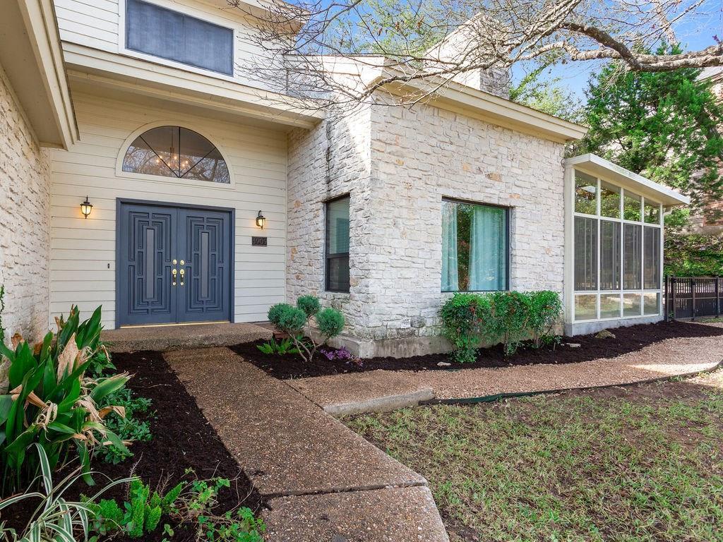 3909 Dry Creek Dr