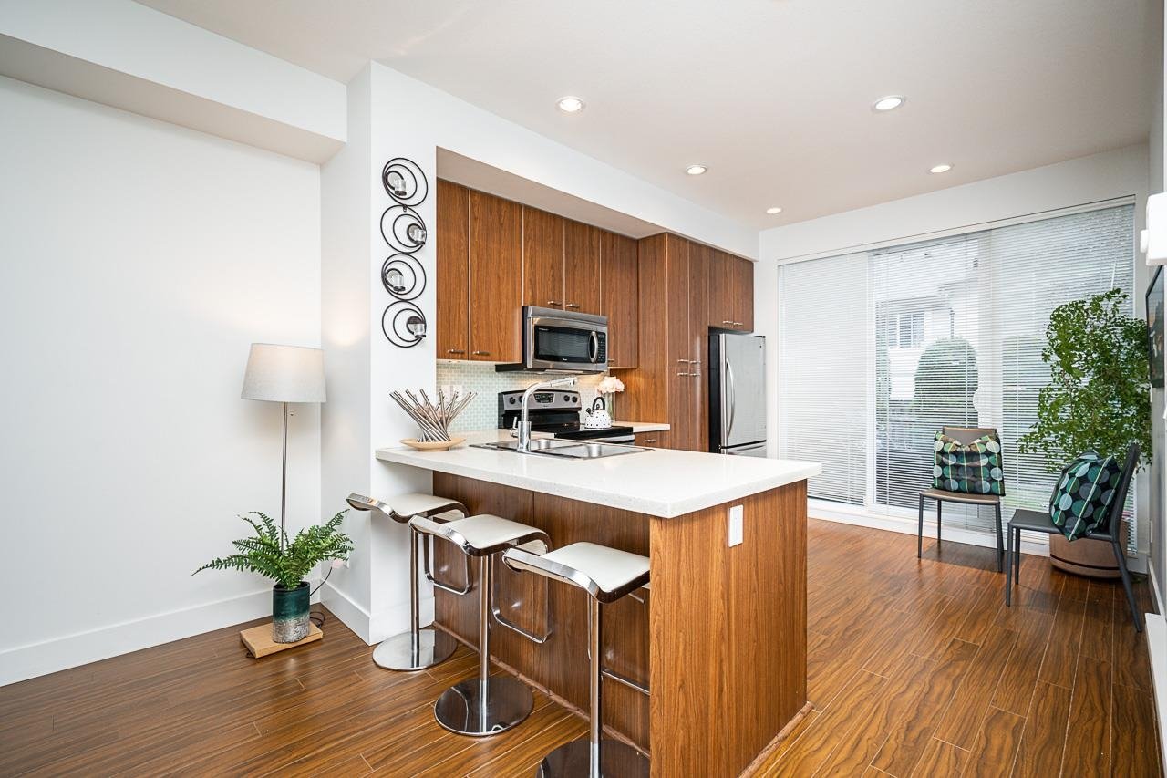 221-2450 161a St