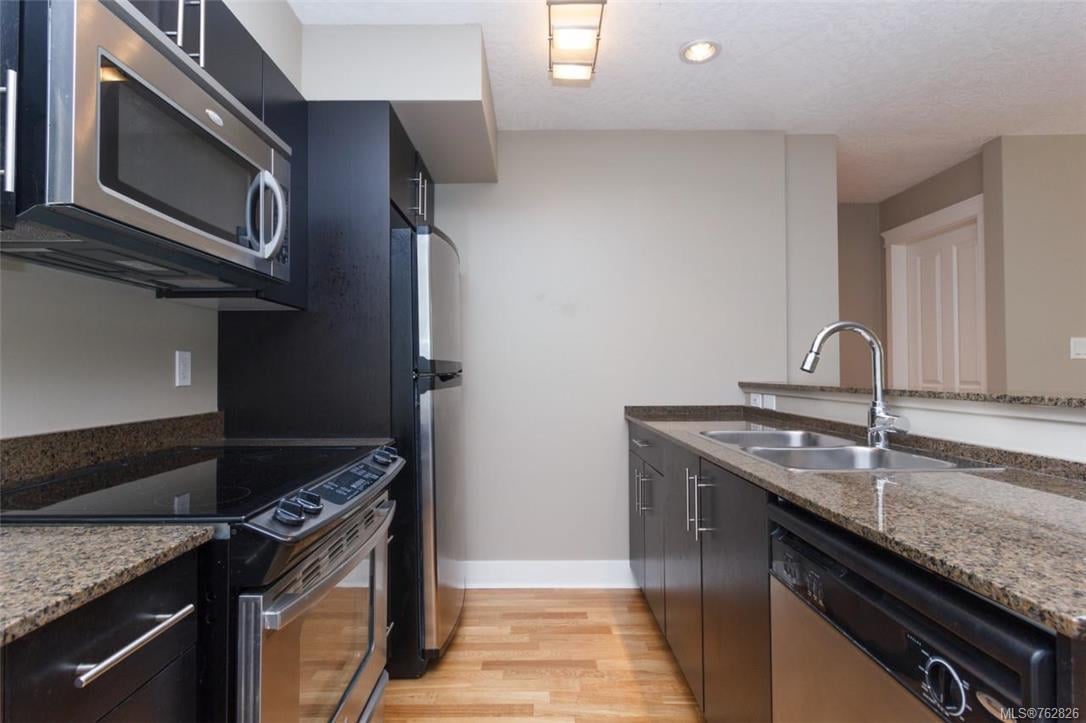 209-2717 Peatt Rd, Langford