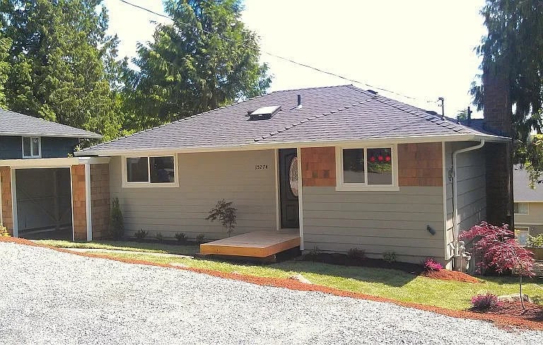 15274 Densmore Ave N