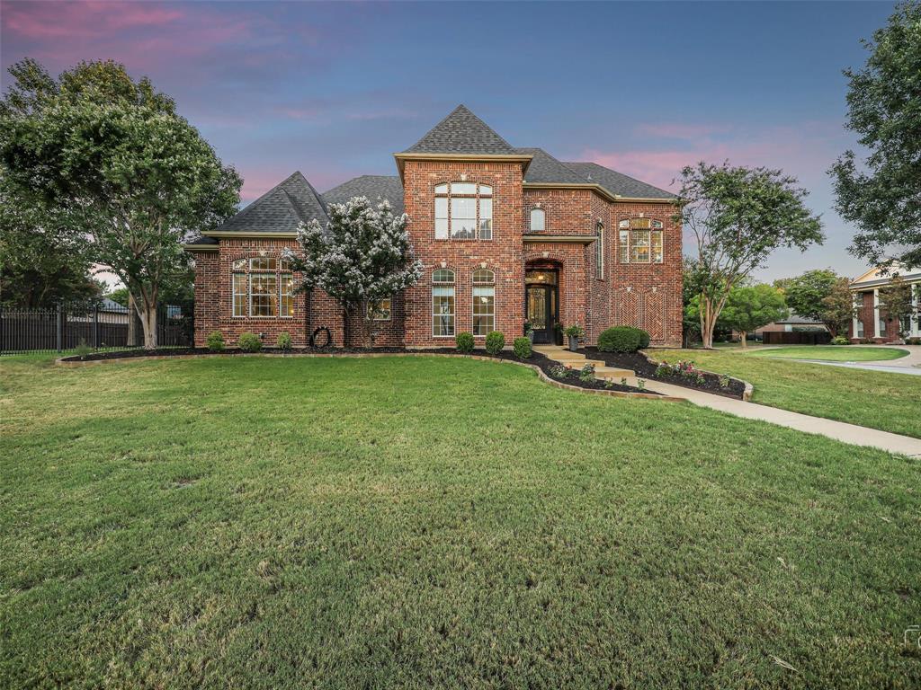 717 Manchester Ct