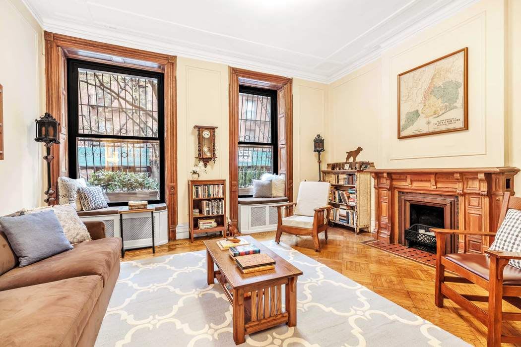 136 West 16th Street, 1FE
