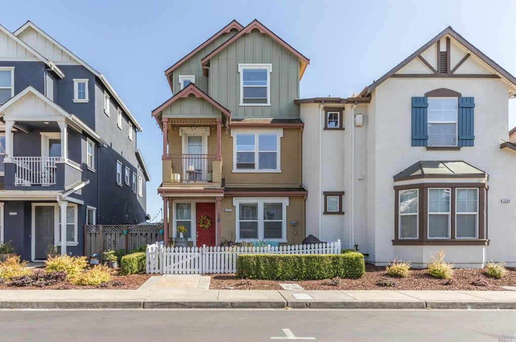 2225 Sea Hero Ct