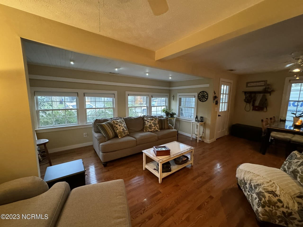 309 Hamlet Ave