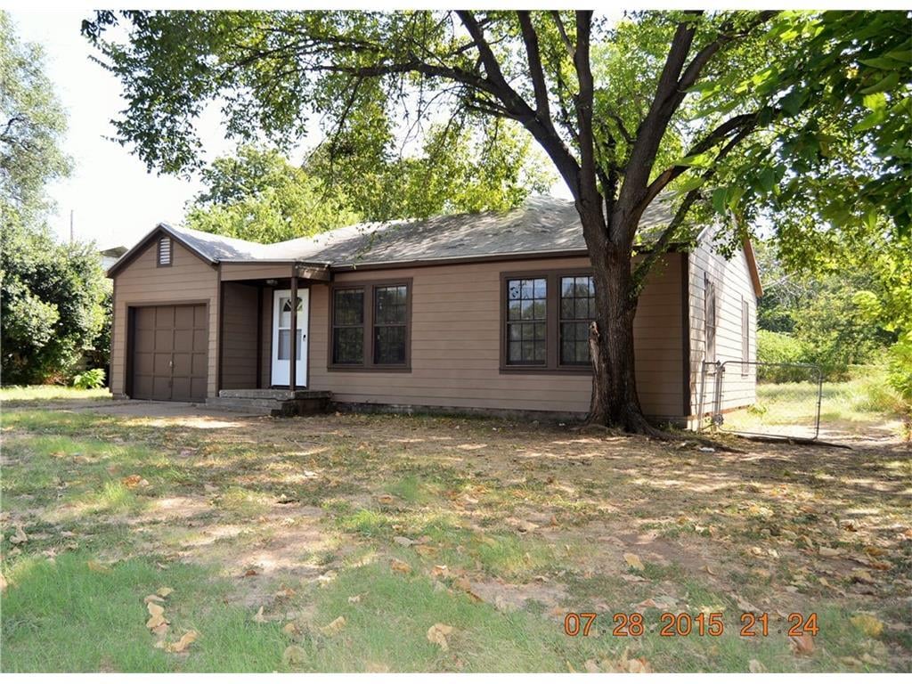 806 Lipan Hwy