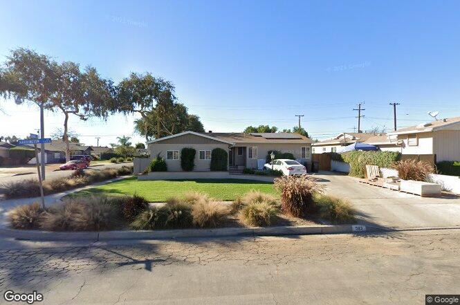 523 N Harrington Dr