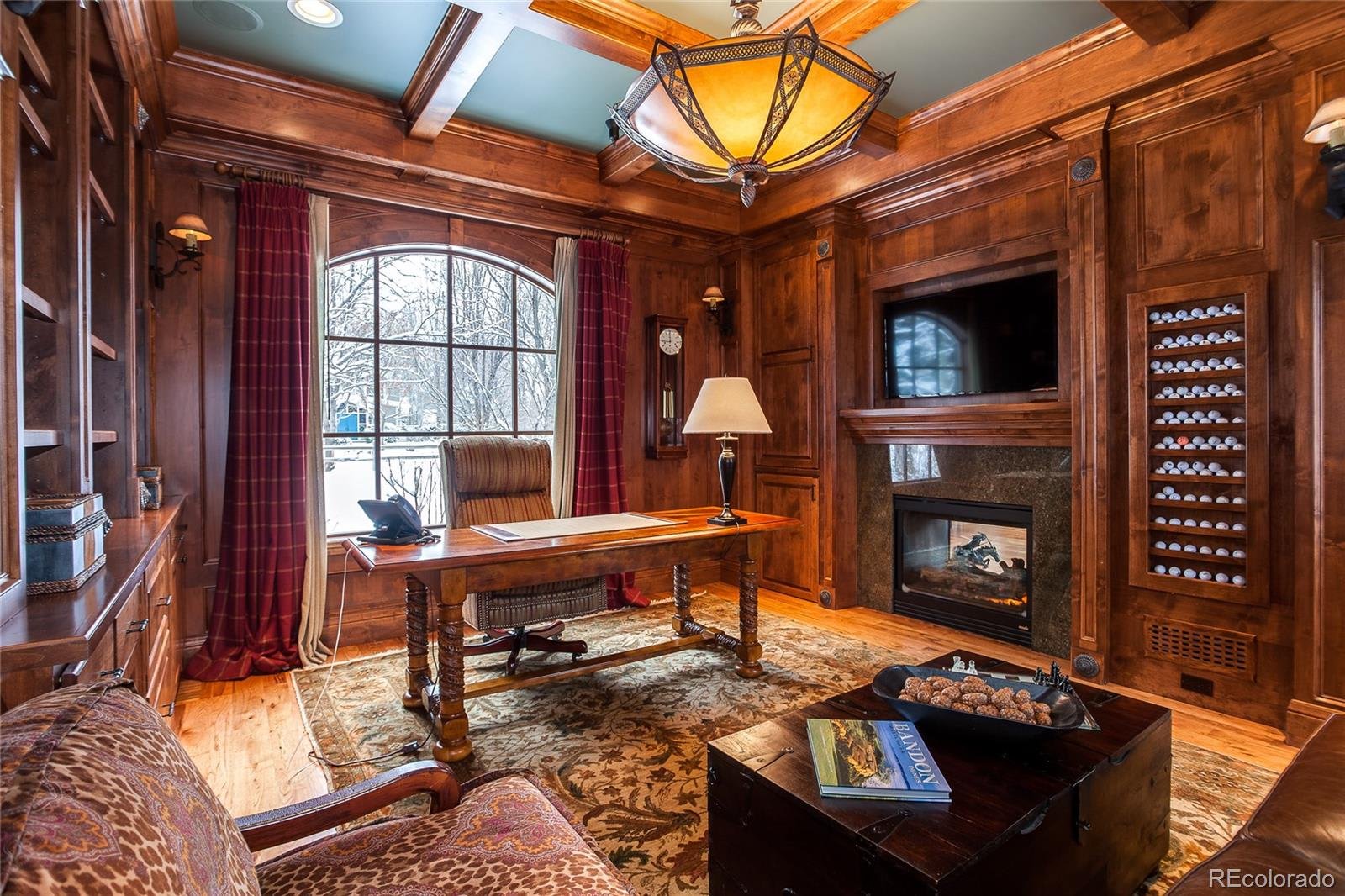 8  Viking Drive
