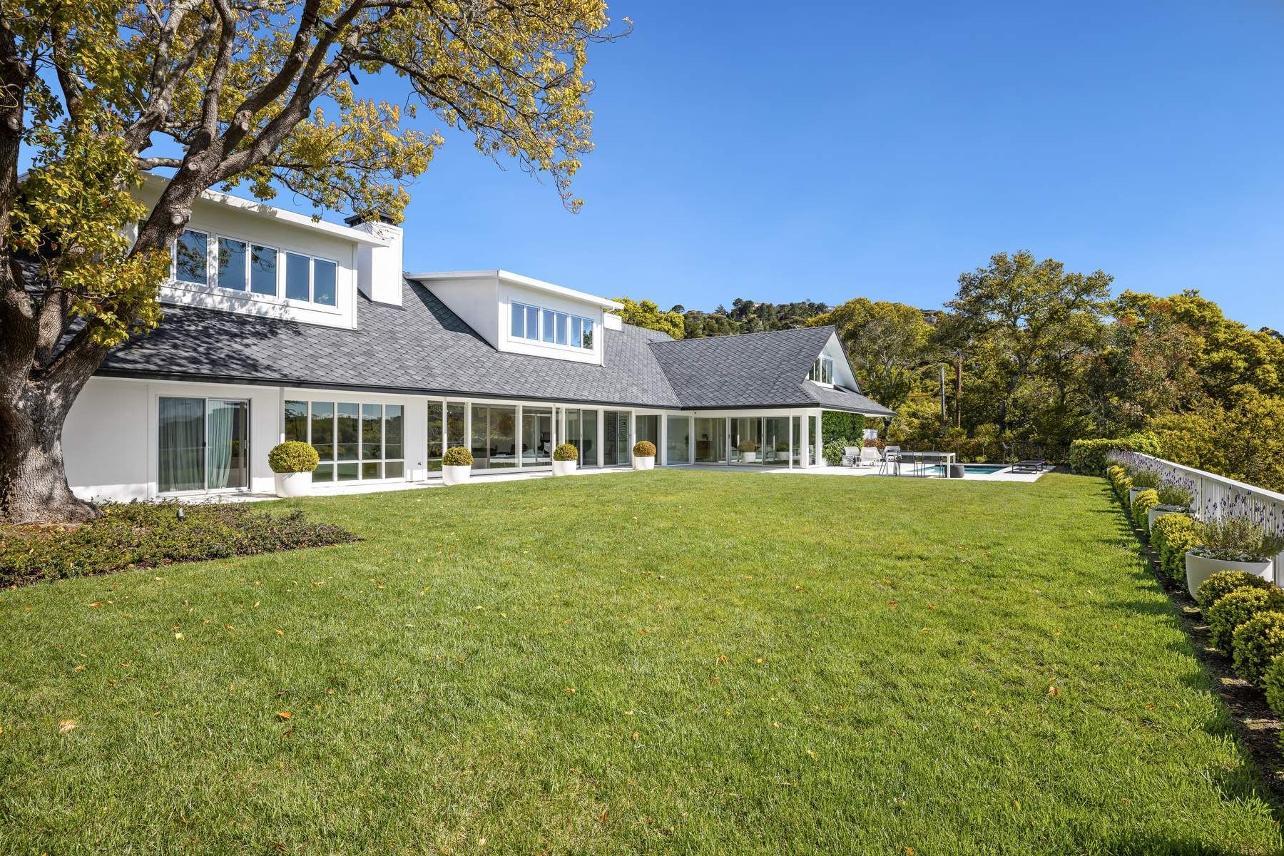 2 Spring Lane