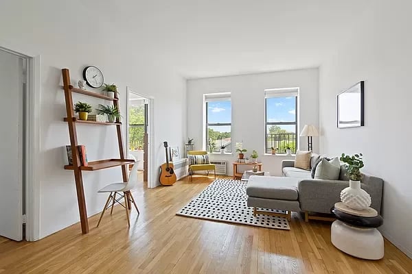 415 Avenue C Unit: 4C