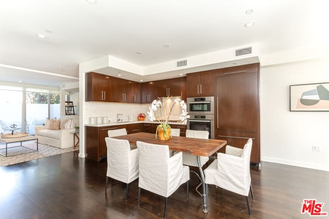 125 Pacific St #3