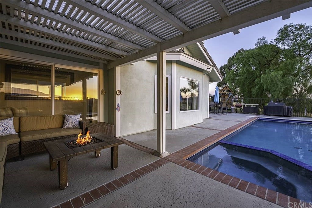 40148 Sierra Maria Rd