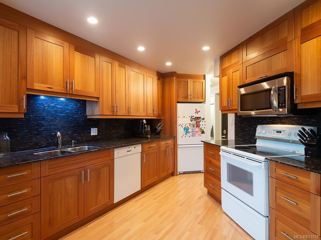 309-494 Marsett Pl