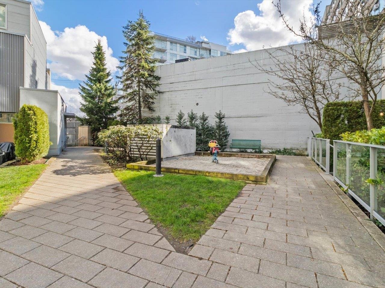 708-328 E 11th Avenue, Vancouver