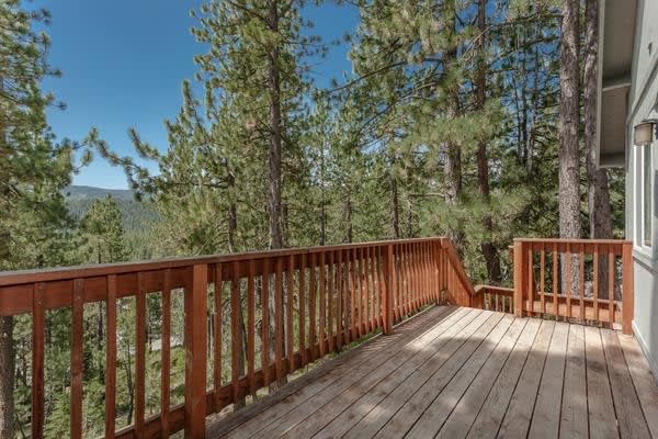 12495 Sierra Dr