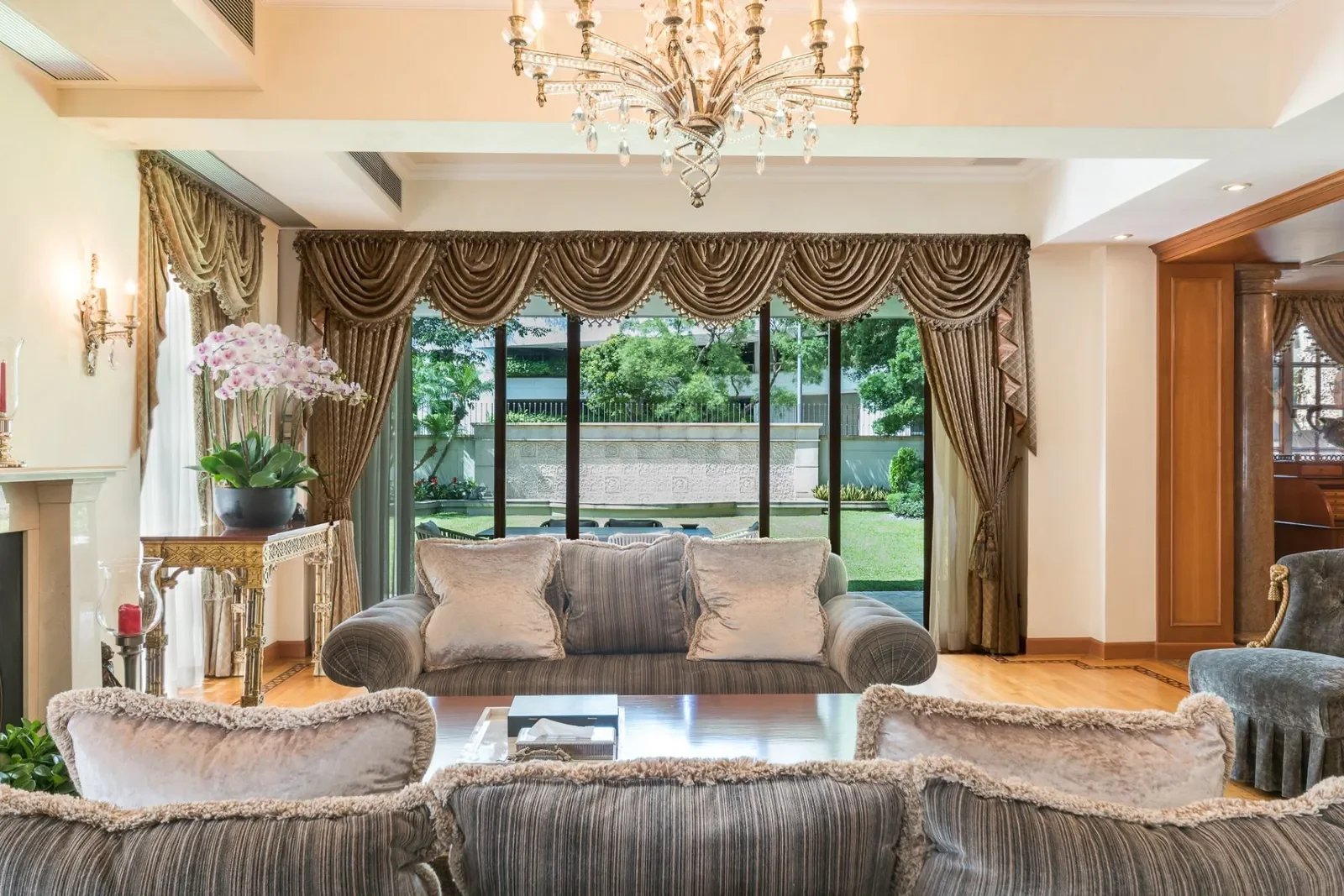 8 Perkins Road 