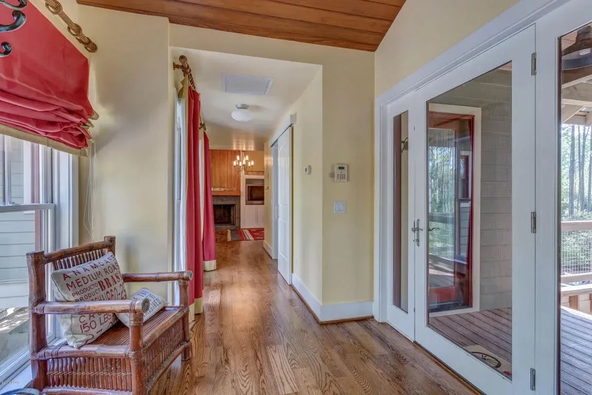 6402 RIVER BLUFF Trail
