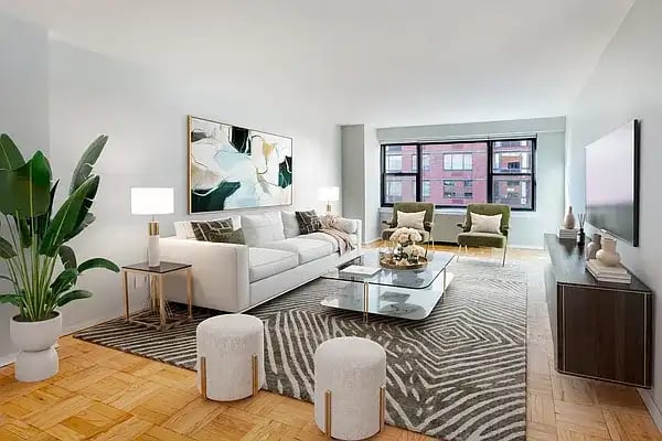 301 East 64th Street Unit: 12C